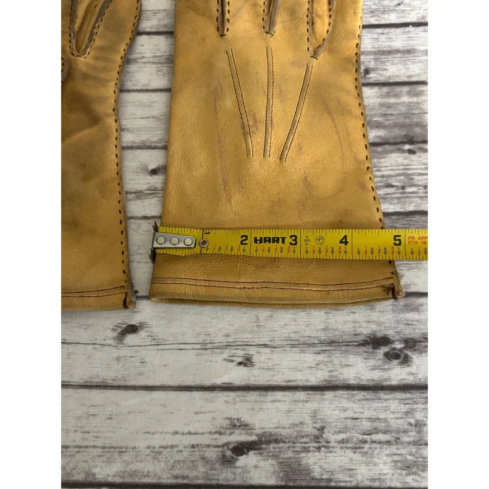 Vintage Women's Yellow Large Buckskin Leather Gloves Driving 50s 60s Aged